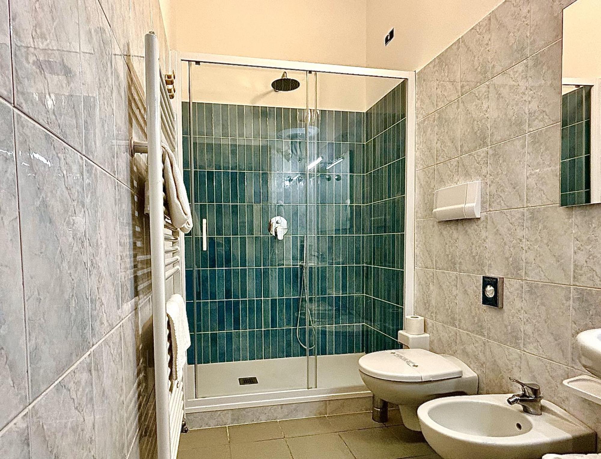 Coccodrillo Hotel & Apartments Varazze Bagian luar foto
