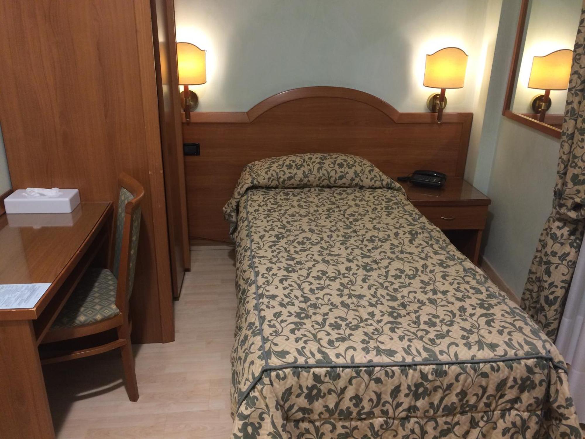 Coccodrillo Hotel & Apartments Varazze Bagian luar foto